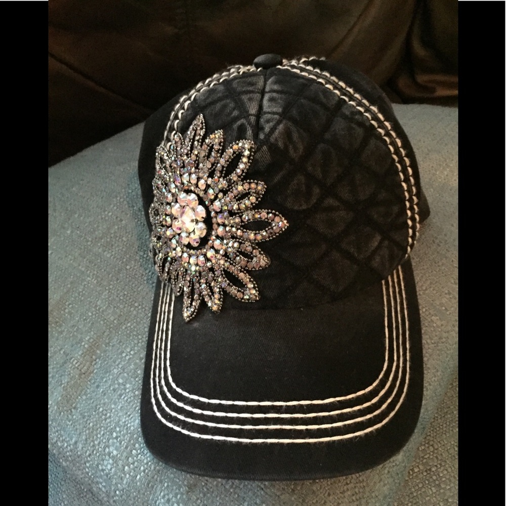 Black cap with bling
